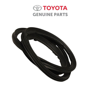 6788160131 OEM Lexus GX470 UZJ120 Back Door Tailgate Barn Seal Rubber